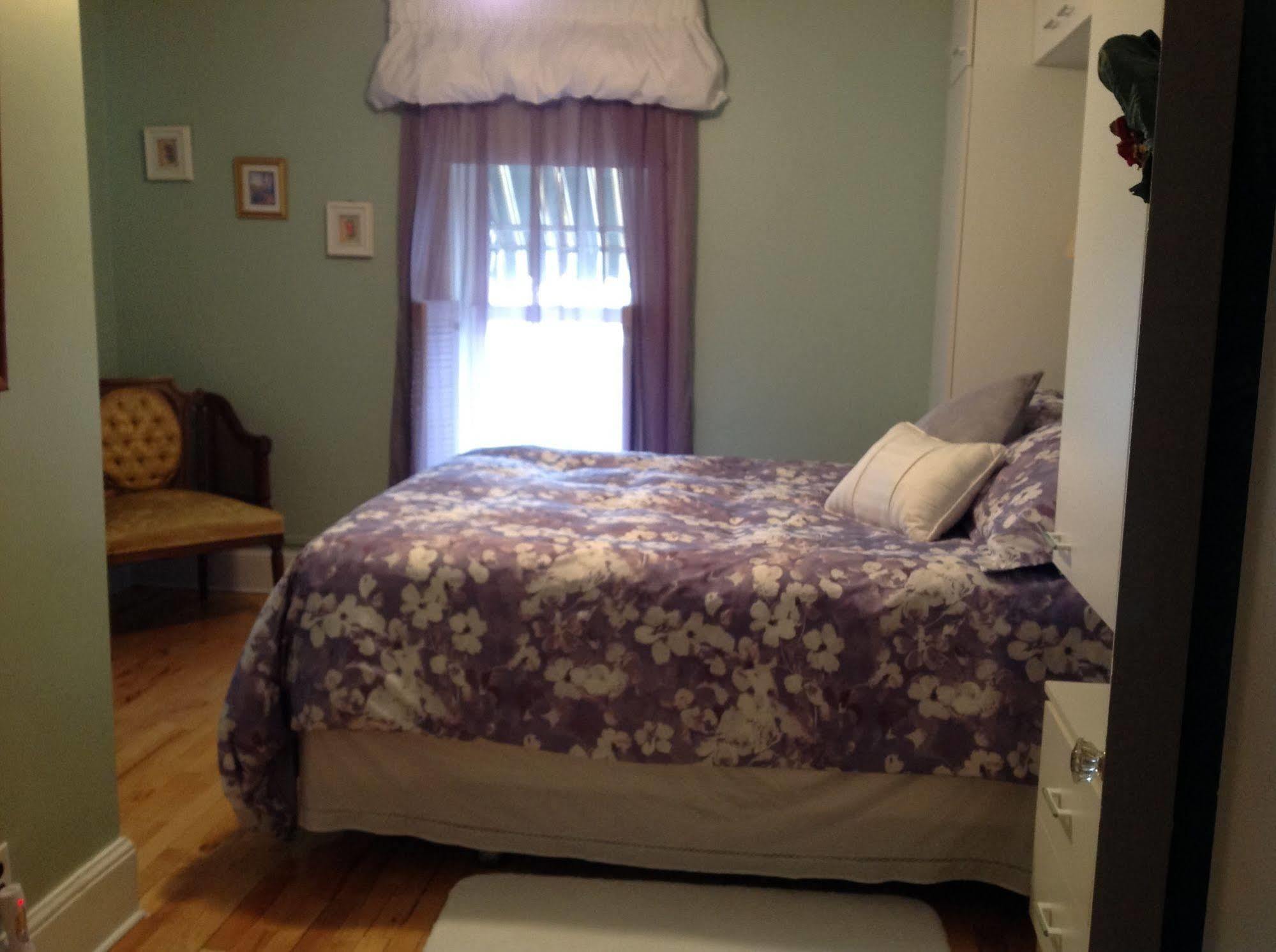 Maple Tourist Home B&B Grand Falls Exterior foto